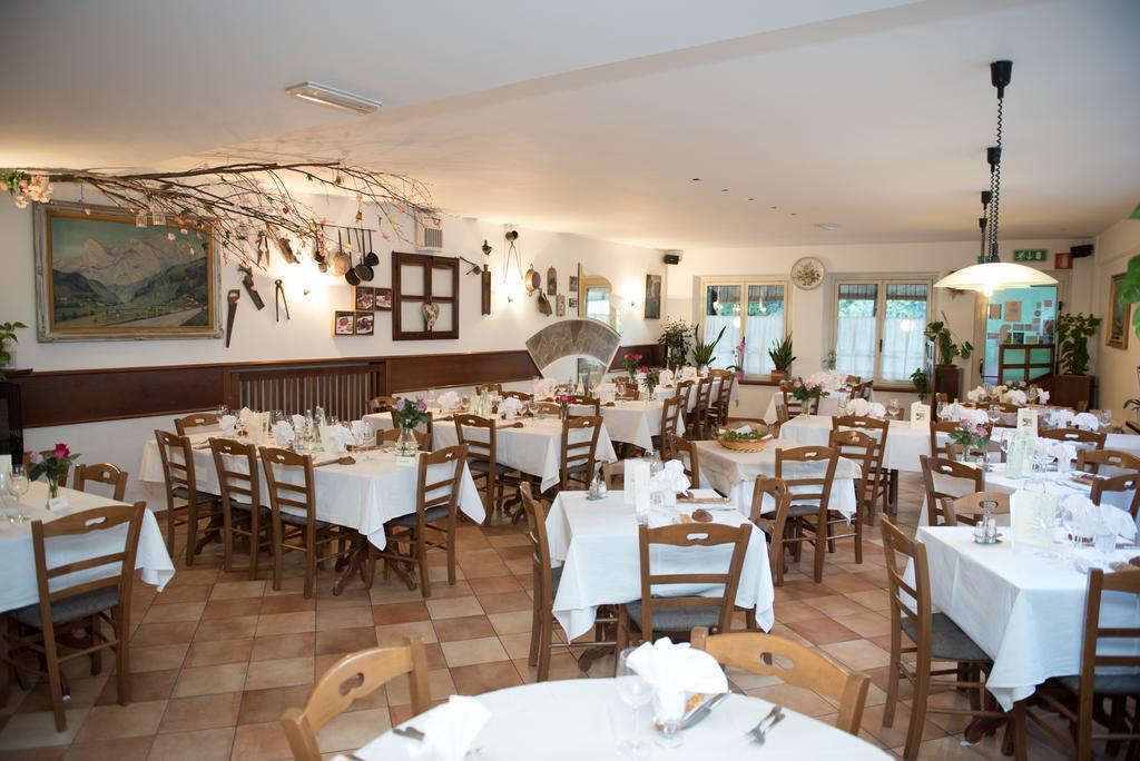 Albergo Matiz Da Otto Paluzza Bagian luar foto